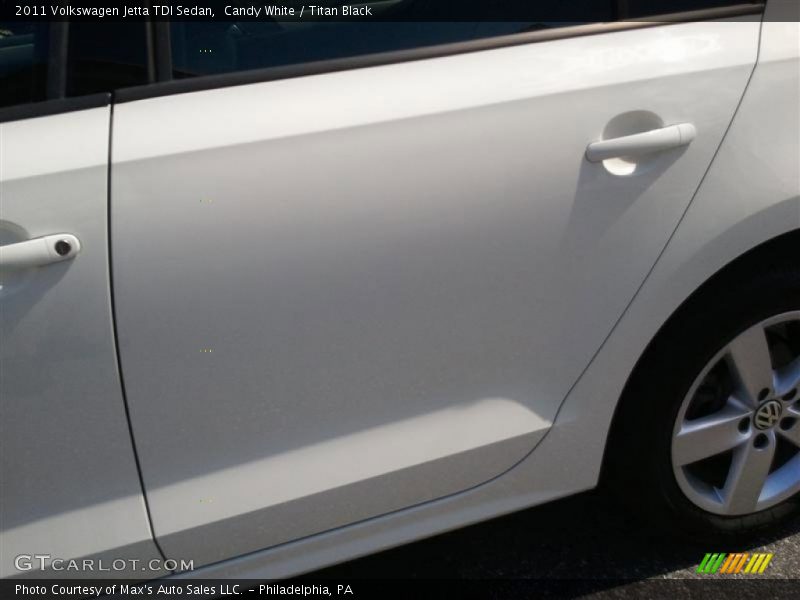 Candy White / Titan Black 2011 Volkswagen Jetta TDI Sedan
