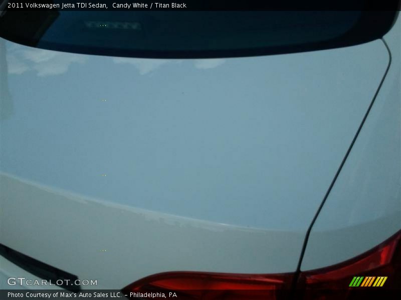 Candy White / Titan Black 2011 Volkswagen Jetta TDI Sedan