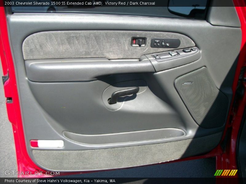 Door Panel of 2003 Silverado 1500 SS Extended Cab AWD