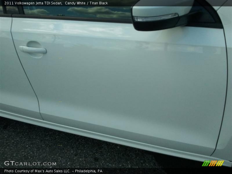Candy White / Titan Black 2011 Volkswagen Jetta TDI Sedan