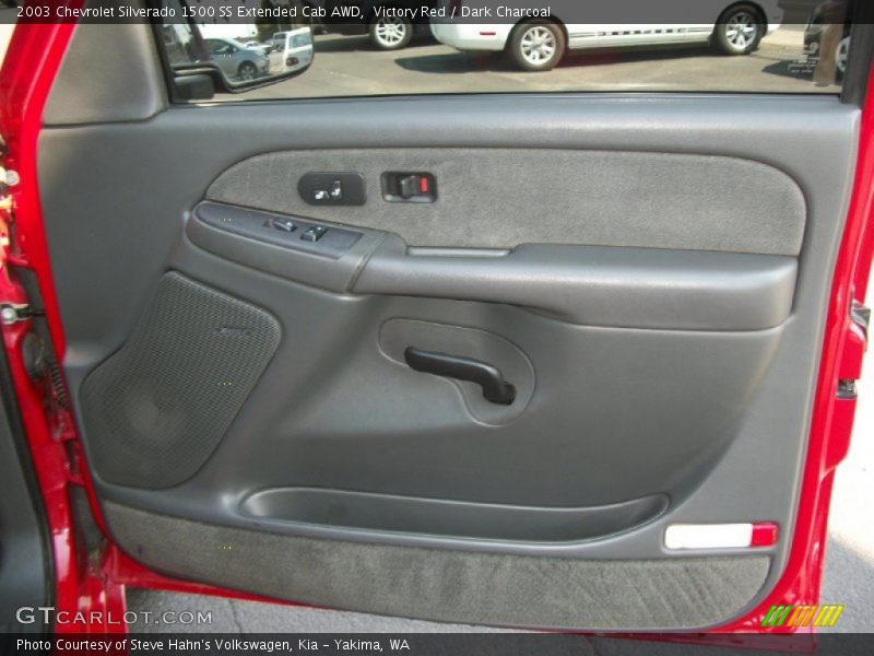 Door Panel of 2003 Silverado 1500 SS Extended Cab AWD