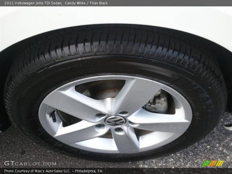 Candy White / Titan Black 2011 Volkswagen Jetta TDI Sedan