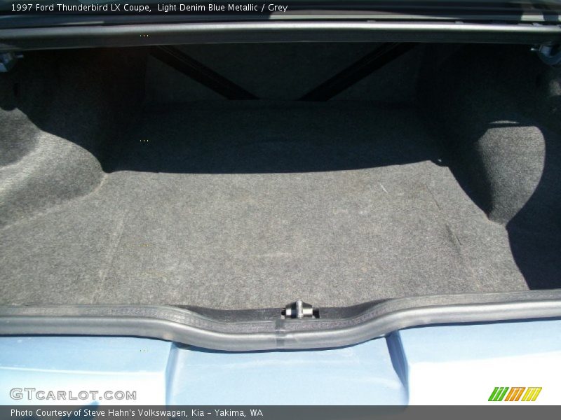  1997 Thunderbird LX Coupe Trunk