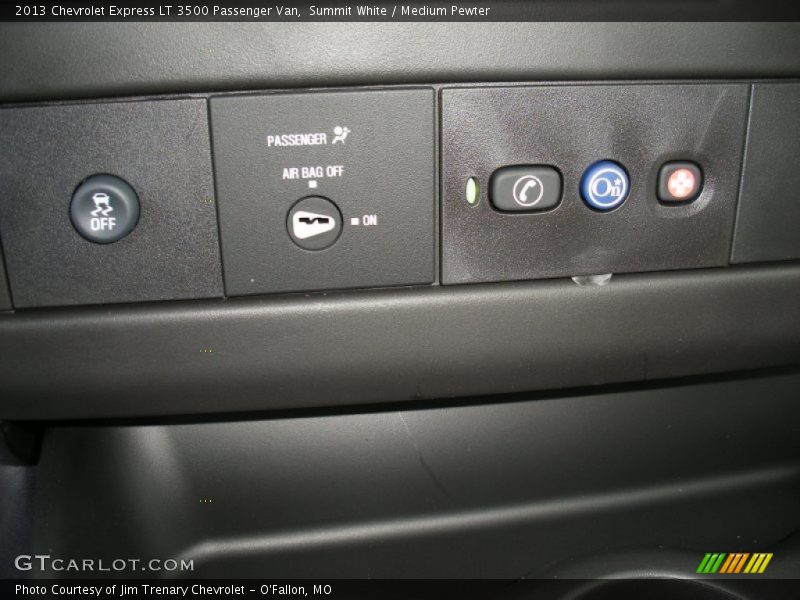 Summit White / Medium Pewter 2013 Chevrolet Express LT 3500 Passenger Van