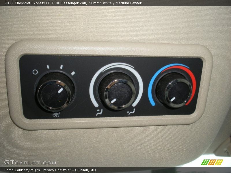 Summit White / Medium Pewter 2013 Chevrolet Express LT 3500 Passenger Van