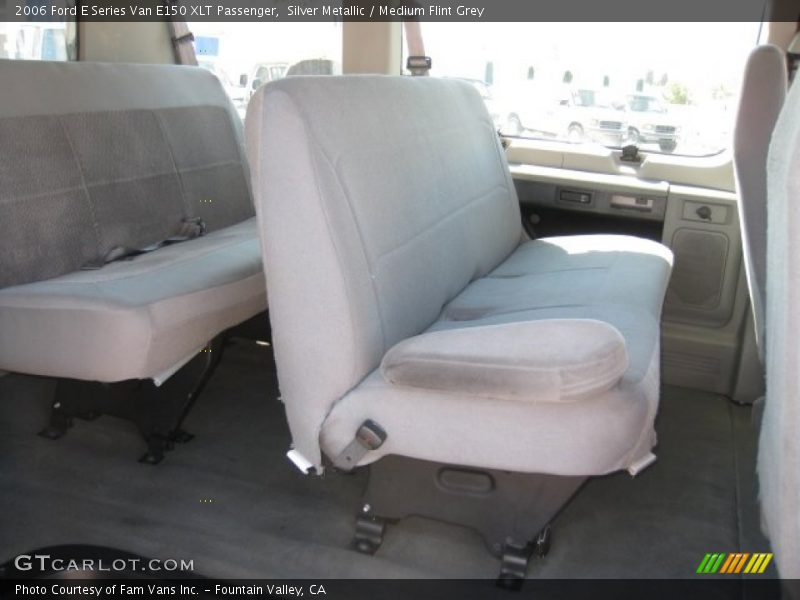 Silver Metallic / Medium Flint Grey 2006 Ford E Series Van E150 XLT Passenger