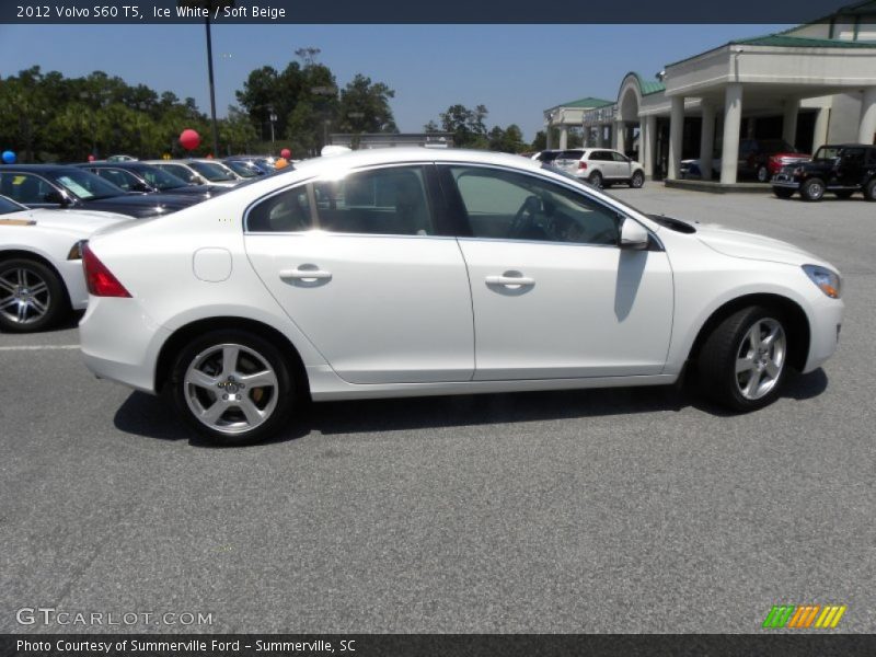 Ice White / Soft Beige 2012 Volvo S60 T5