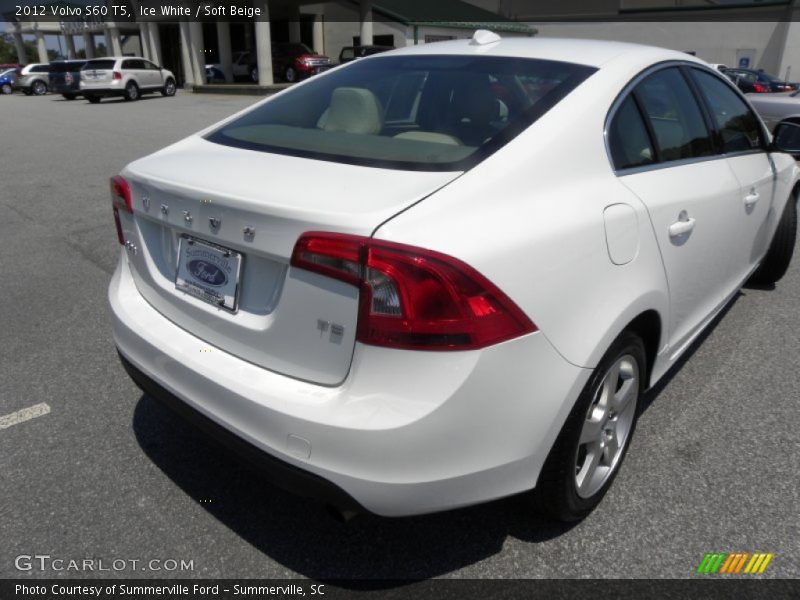 Ice White / Soft Beige 2012 Volvo S60 T5