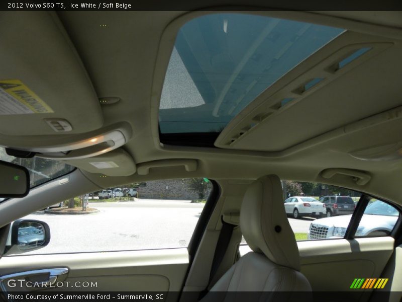 Ice White / Soft Beige 2012 Volvo S60 T5