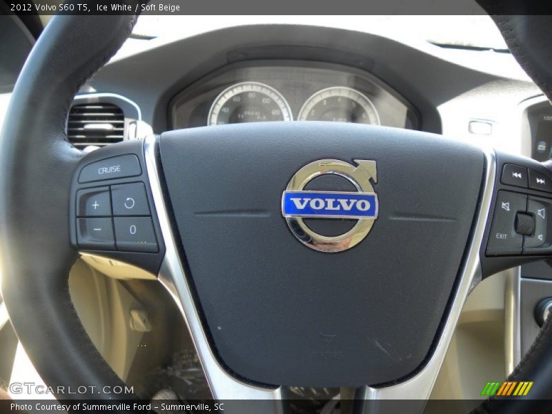 Ice White / Soft Beige 2012 Volvo S60 T5