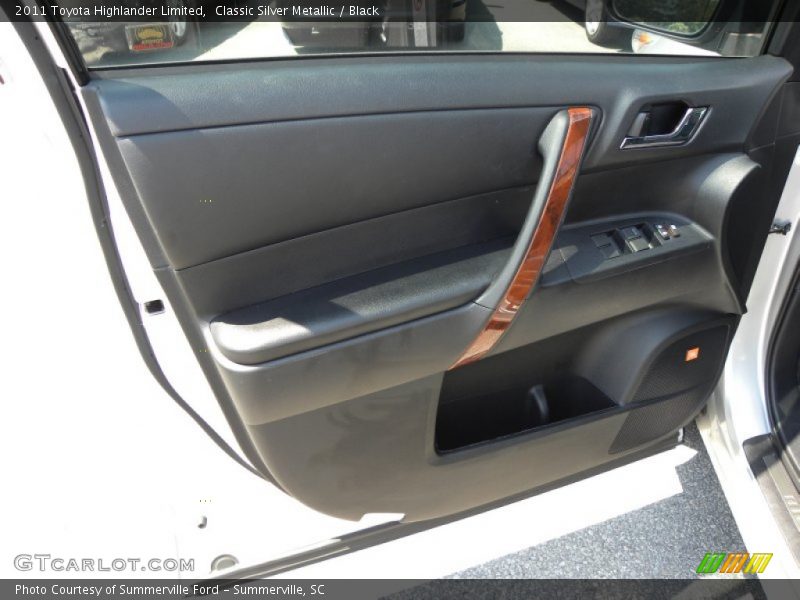 Classic Silver Metallic / Black 2011 Toyota Highlander Limited