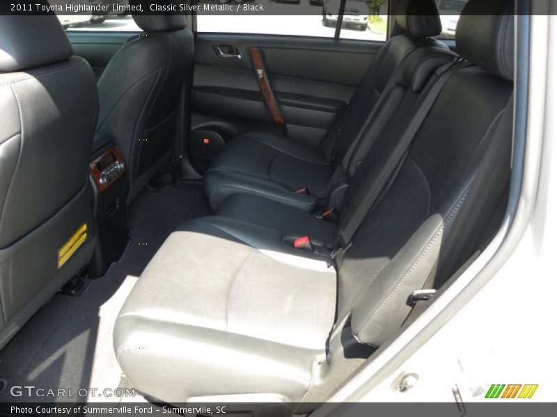 Classic Silver Metallic / Black 2011 Toyota Highlander Limited