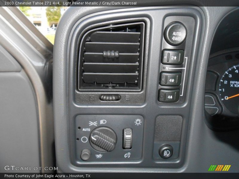 Light Pewter Metallic / Gray/Dark Charcoal 2003 Chevrolet Tahoe Z71 4x4