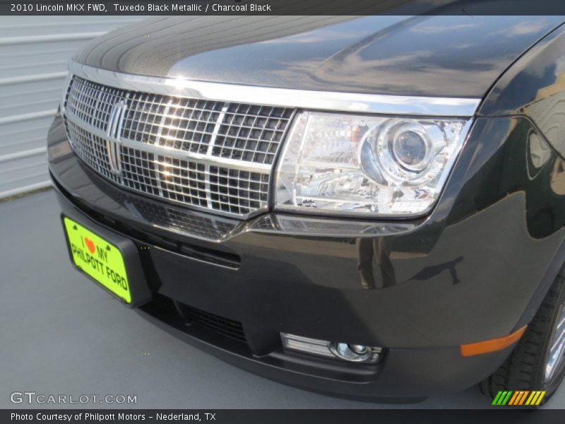 Tuxedo Black Metallic / Charcoal Black 2010 Lincoln MKX FWD