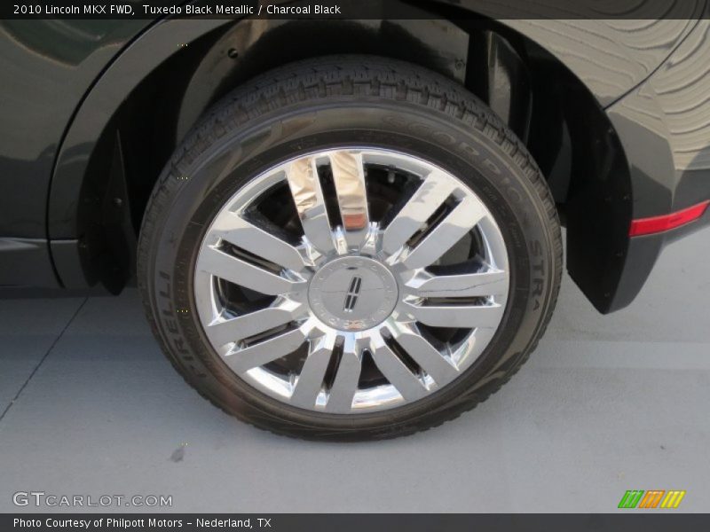 Tuxedo Black Metallic / Charcoal Black 2010 Lincoln MKX FWD