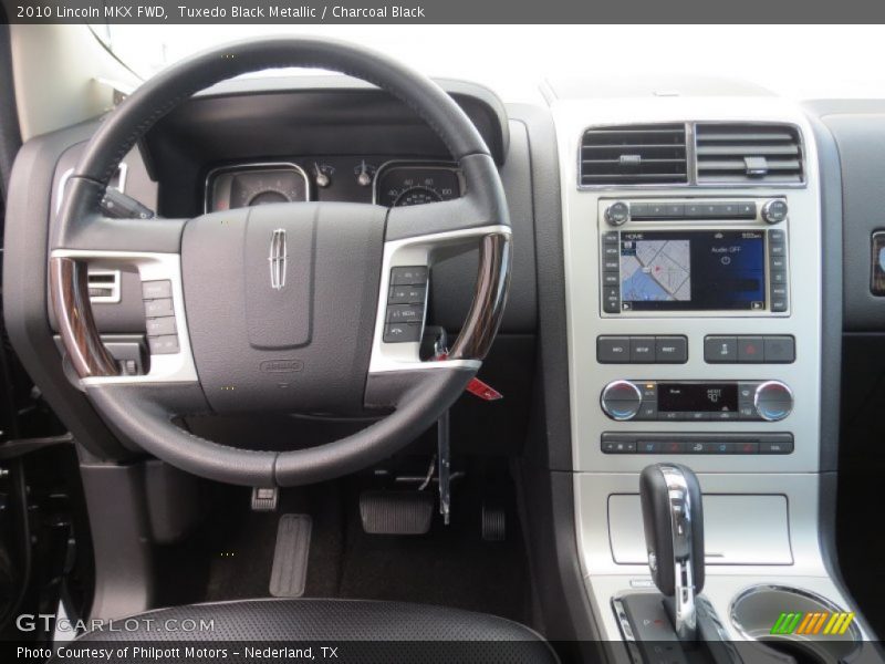 Tuxedo Black Metallic / Charcoal Black 2010 Lincoln MKX FWD