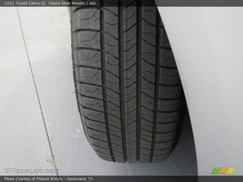 Classic Silver Metallic / Ash 2012 Toyota Camry LE