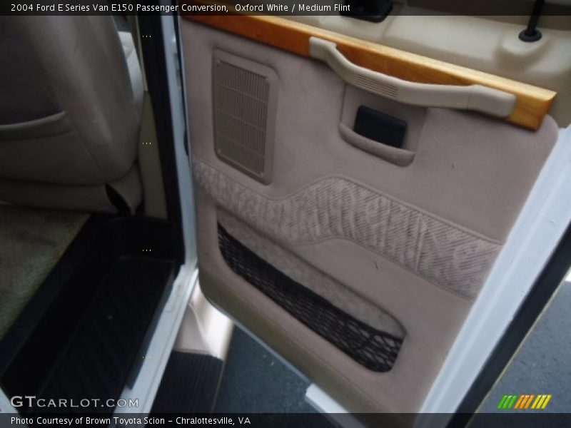 Oxford White / Medium Flint 2004 Ford E Series Van E150 Passenger Conversion