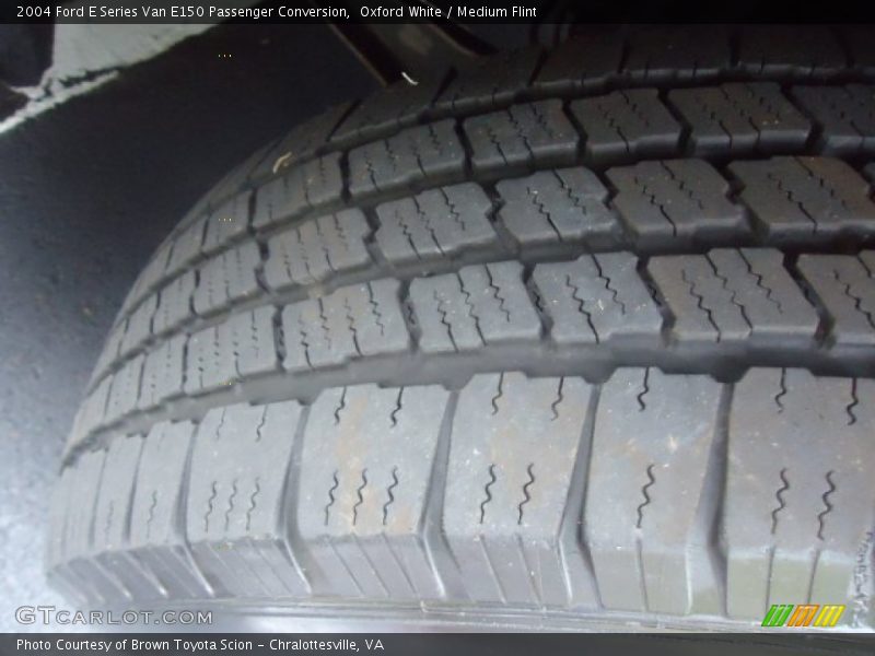Oxford White / Medium Flint 2004 Ford E Series Van E150 Passenger Conversion
