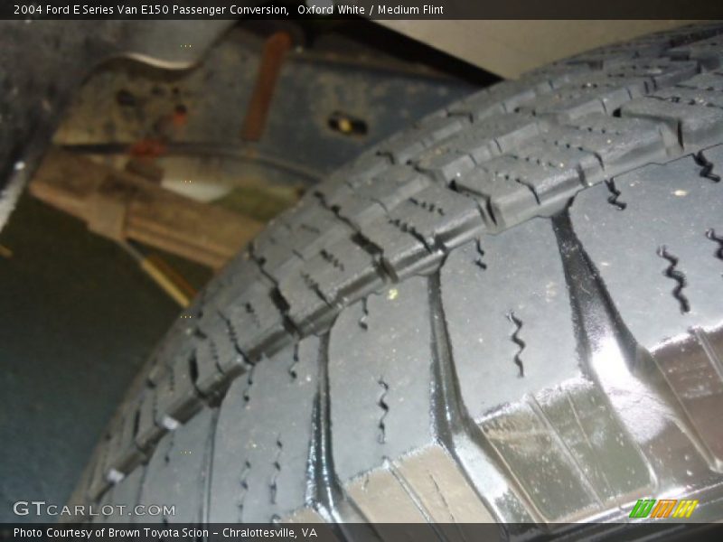 Oxford White / Medium Flint 2004 Ford E Series Van E150 Passenger Conversion
