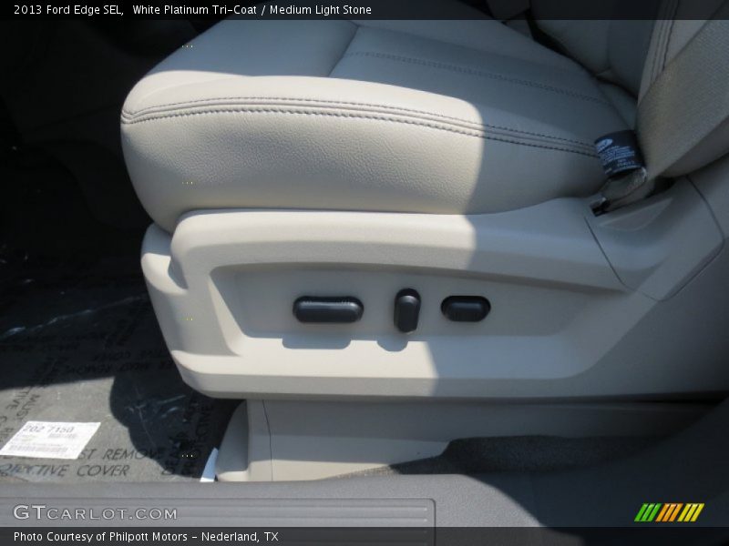 White Platinum Tri-Coat / Medium Light Stone 2013 Ford Edge SEL