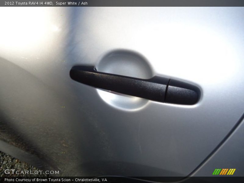 Super White / Ash 2012 Toyota RAV4 I4 4WD