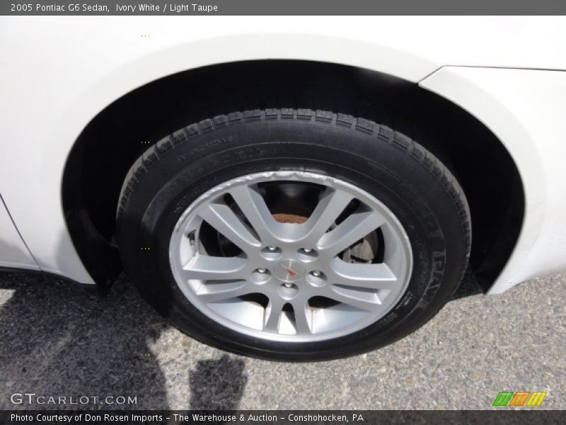 Ivory White / Light Taupe 2005 Pontiac G6 Sedan