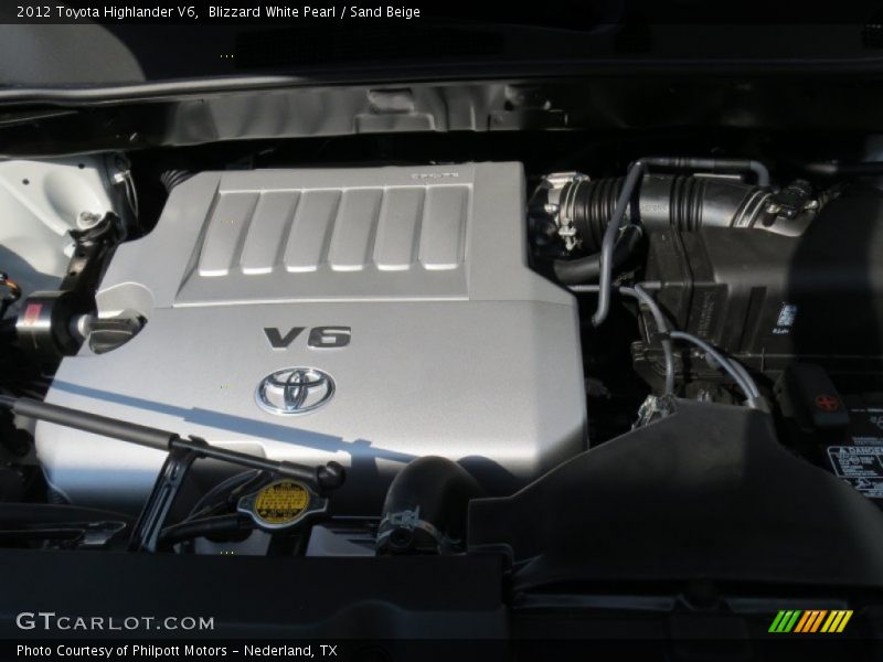 Blizzard White Pearl / Sand Beige 2012 Toyota Highlander V6