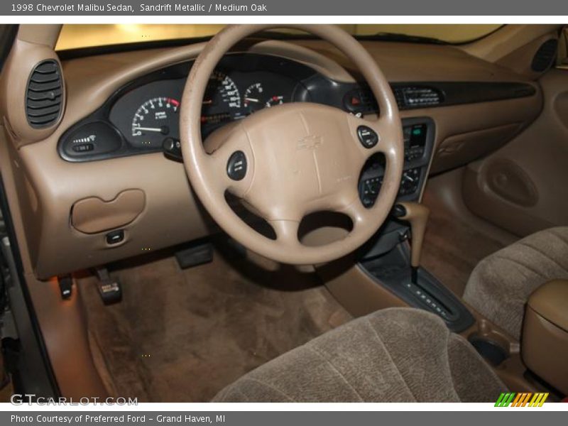 Sandrift Metallic / Medium Oak 1998 Chevrolet Malibu Sedan