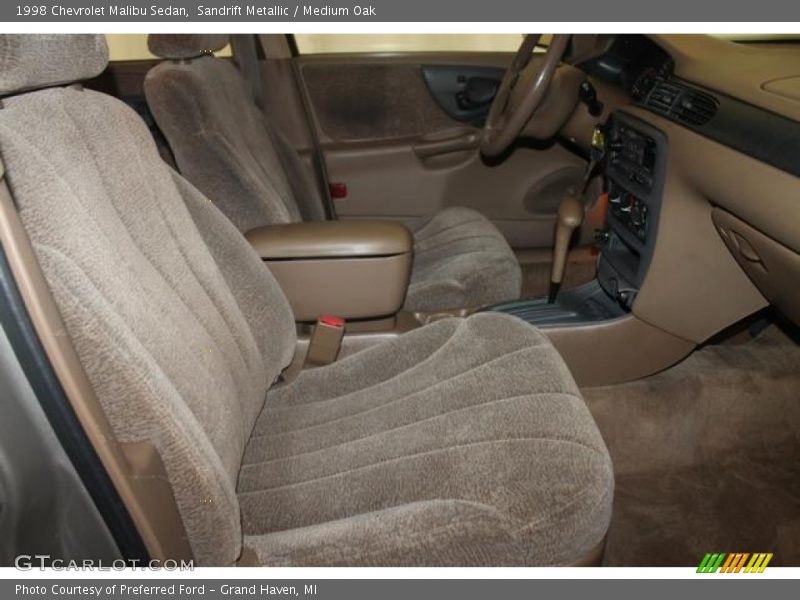 Sandrift Metallic / Medium Oak 1998 Chevrolet Malibu Sedan
