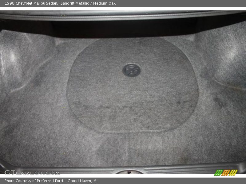  1998 Malibu Sedan Trunk