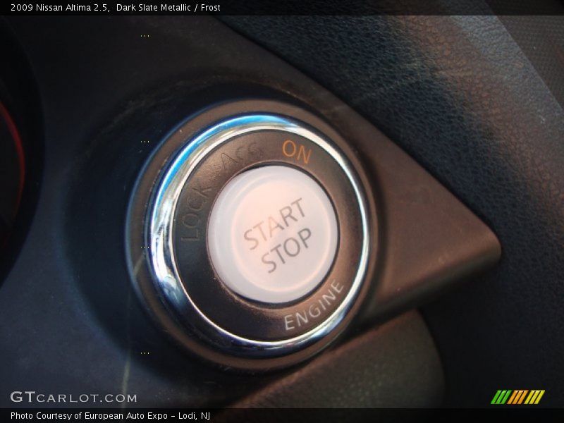 Dark Slate Metallic / Frost 2009 Nissan Altima 2.5