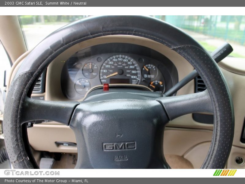 Summit White / Neutral 2003 GMC Safari SLE