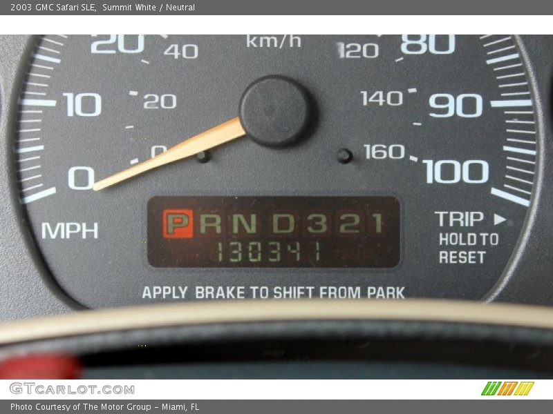 Summit White / Neutral 2003 GMC Safari SLE