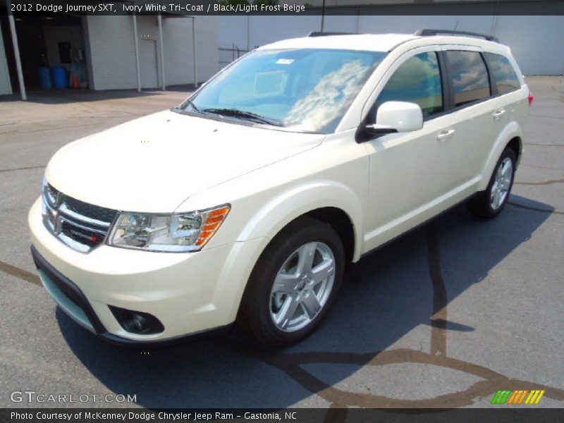 Ivory White Tri-Coat / Black/Light Frost Beige 2012 Dodge Journey SXT