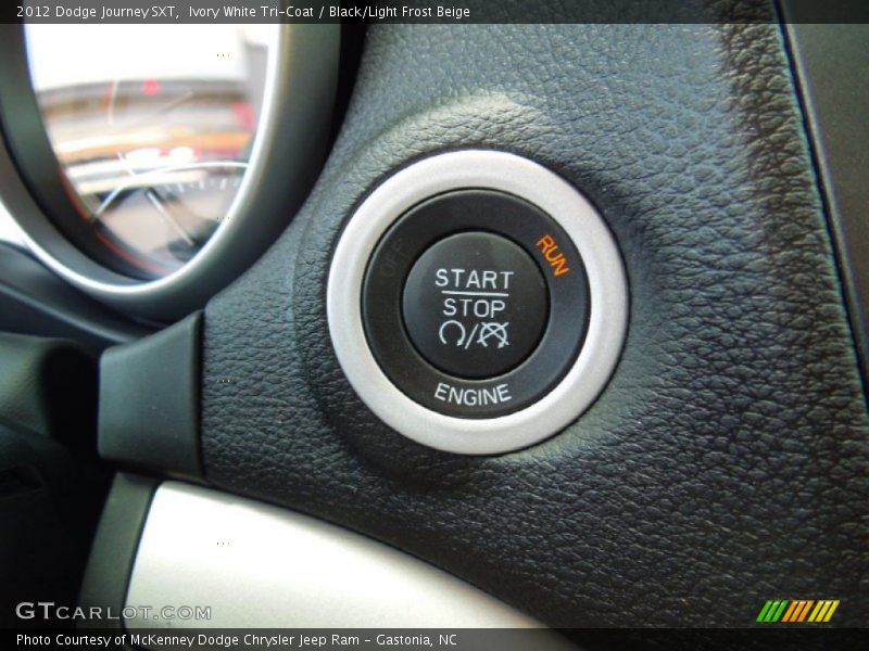 Ivory White Tri-Coat / Black/Light Frost Beige 2012 Dodge Journey SXT