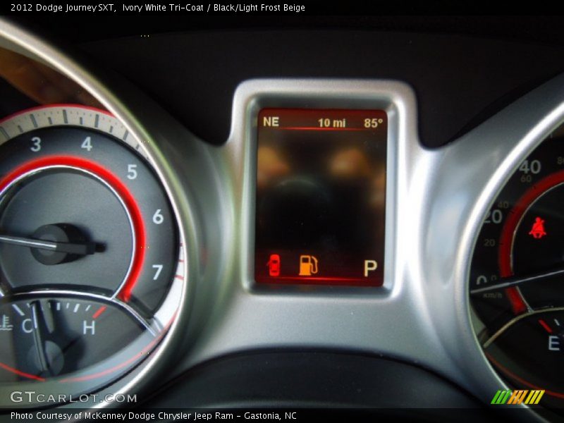Ivory White Tri-Coat / Black/Light Frost Beige 2012 Dodge Journey SXT