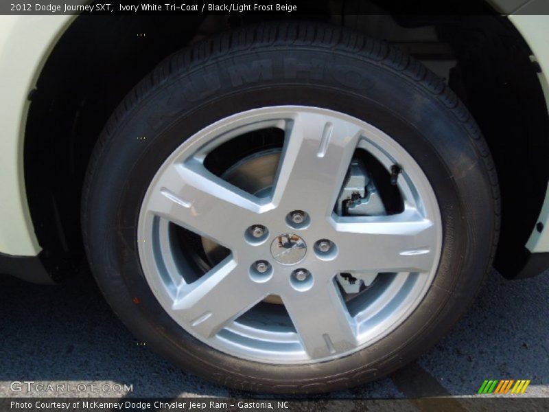 Ivory White Tri-Coat / Black/Light Frost Beige 2012 Dodge Journey SXT