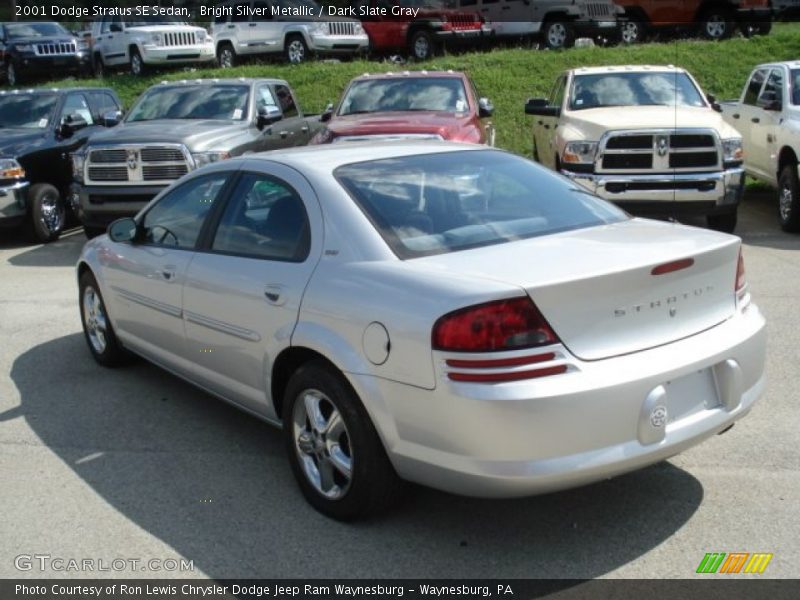 Bright Silver Metallic / Dark Slate Gray 2001 Dodge Stratus SE Sedan