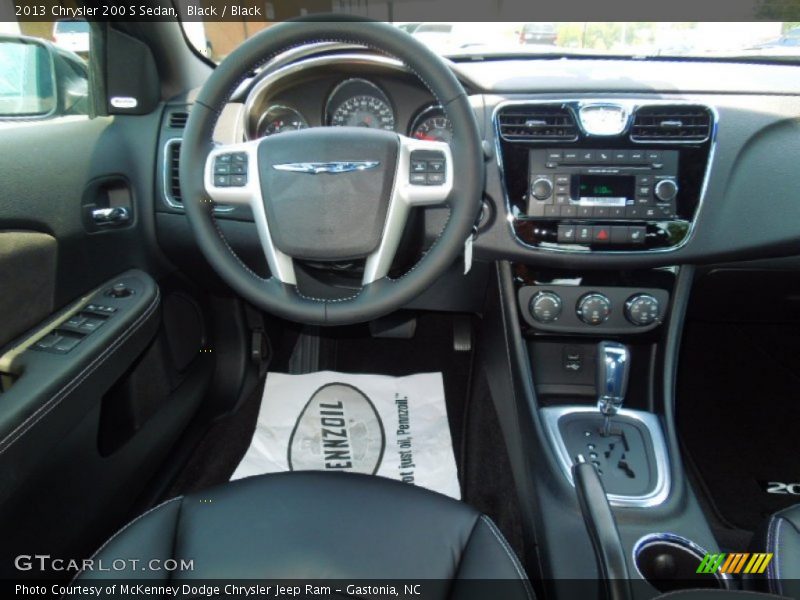 Dashboard of 2013 200 S Sedan