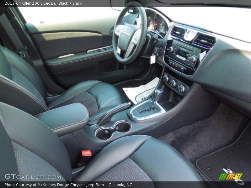  2013 200 S Sedan Black Interior