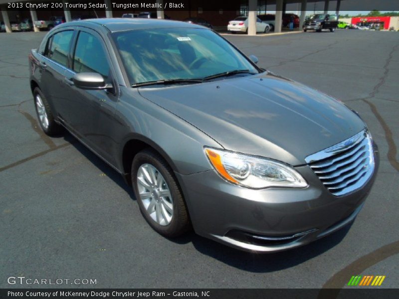 Front 3/4 View of 2013 200 Touring Sedan