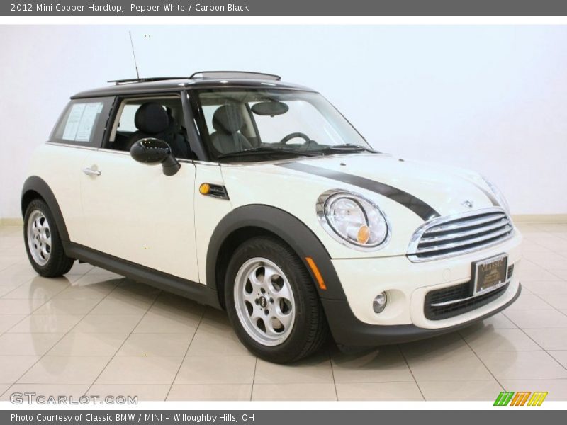 Pepper White / Carbon Black 2012 Mini Cooper Hardtop