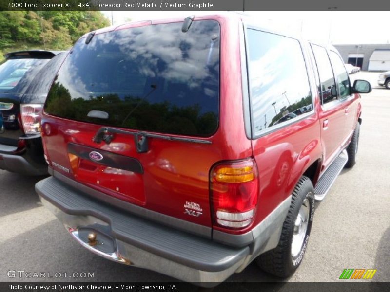 Toreador Red Metallic / Medium Graphite 2000 Ford Explorer XLT 4x4
