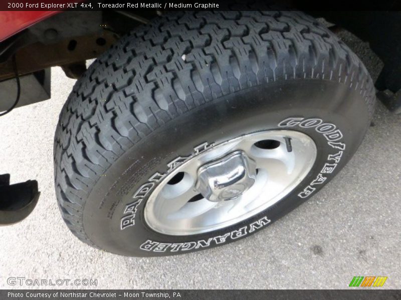 Toreador Red Metallic / Medium Graphite 2000 Ford Explorer XLT 4x4