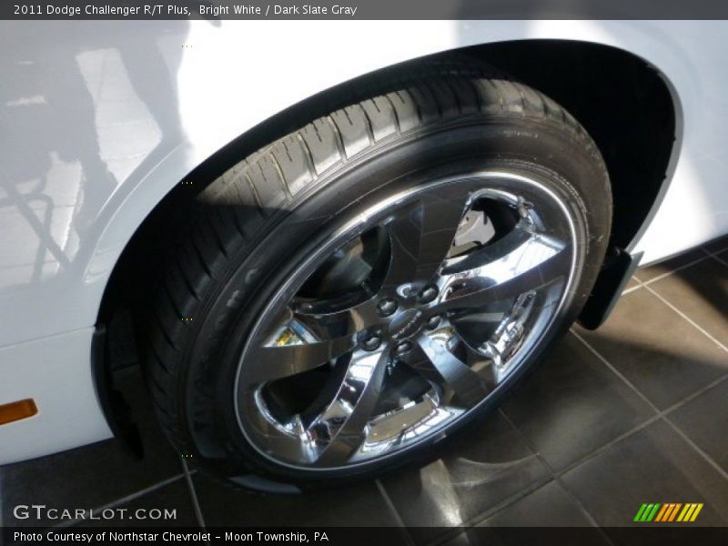 Bright White / Dark Slate Gray 2011 Dodge Challenger R/T Plus