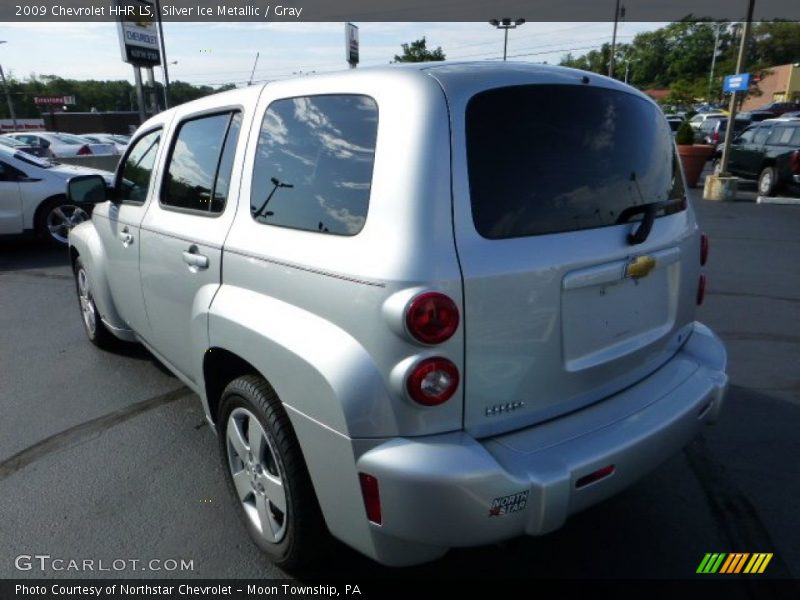 Silver Ice Metallic / Gray 2009 Chevrolet HHR LS
