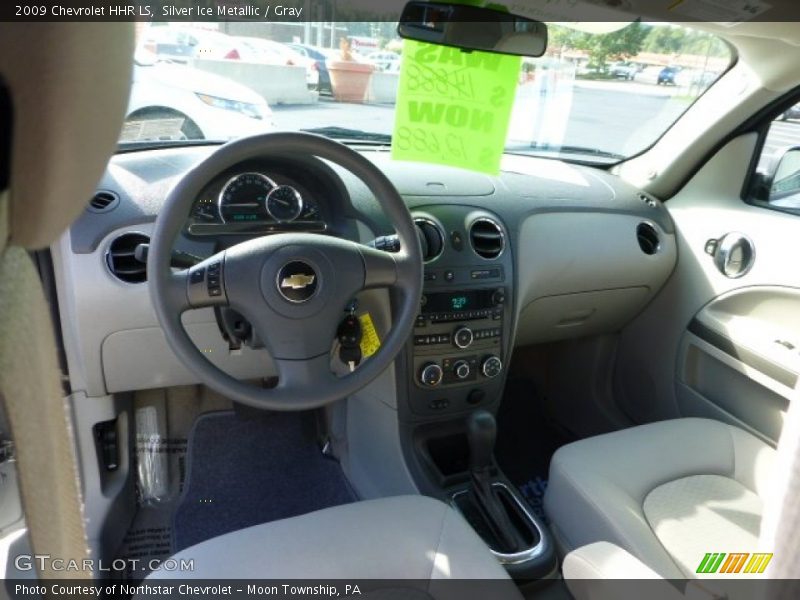Silver Ice Metallic / Gray 2009 Chevrolet HHR LS