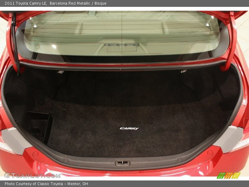 Barcelona Red Metallic / Bisque 2011 Toyota Camry LE