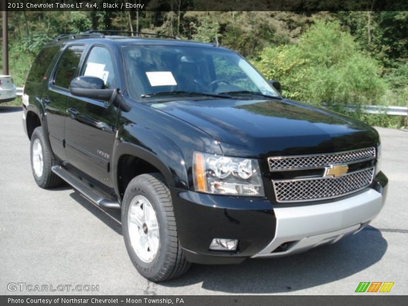 Front 3/4 View of 2013 Tahoe LT 4x4